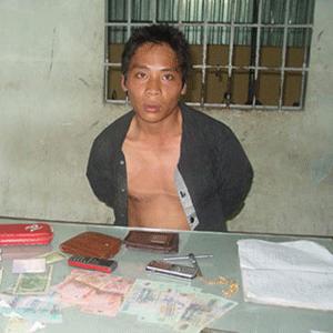 Bất nhân giả cứu người bị nạn để… “hôi của”