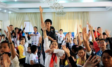 1/6/2011: trao thưởng cuộc thi viết về quyền trẻ em Việt Nam