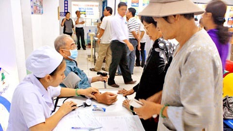 Có được truy… khám chữa bệnh?