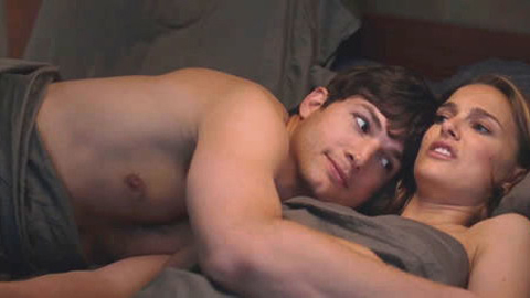 Giới trẻ Hà thành đổ xô xem phim “cảnh nóng”