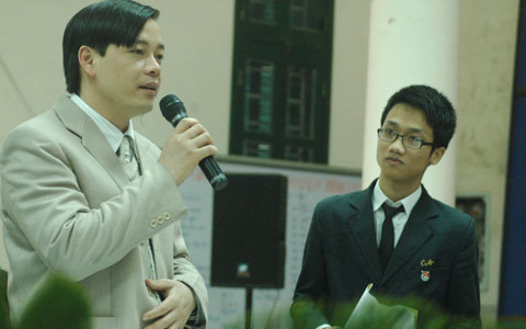 Giá xăng tăng và chuyện 500 đồng/bạn trai