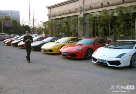 Đám cưới nhiều siêu xe nhất thế giới