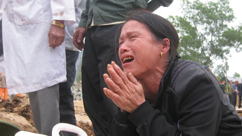 Quặn thắt người ở lại