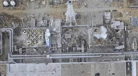 Lần đầu tiên, cận cảnh Fukushima bị tàn phá