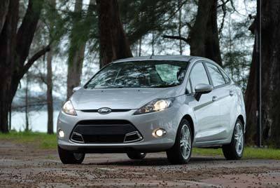 Ford Việt Nam nhận đơn đặt hàng Fiesta