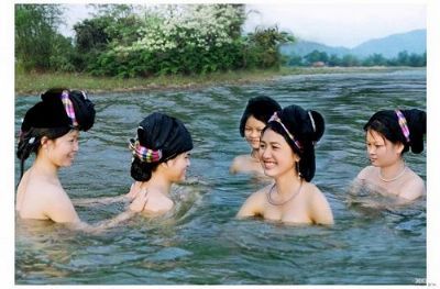 Lên Tây Bắc 'xem' thiếu nữ tắm tiên