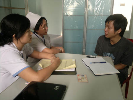 Bé sơ sinh chết sau mũi tiêm 13 triệu đồng