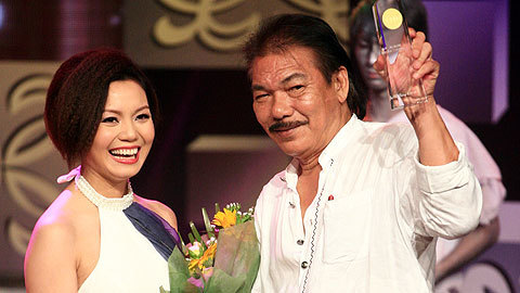 Ca sĩ Ngọc Anh cần ăn cá để... cá tính