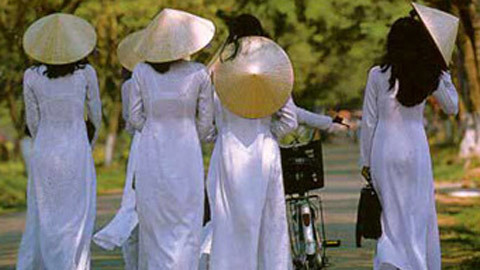 Nữ sinh nào dễ sa “lưới tình” nhất?