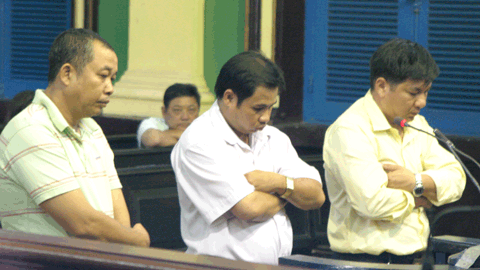 Hai cựu công an vào tù vì lừa “chạy án”