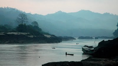 Nên lùi 10 năm 'phát đại bác khai hỏa' Xayaburi