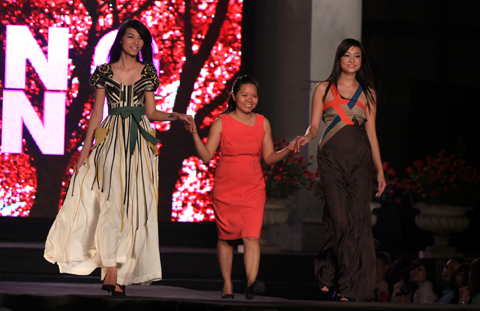 NTK Hồng Dung: Khi sắc màu phá cách