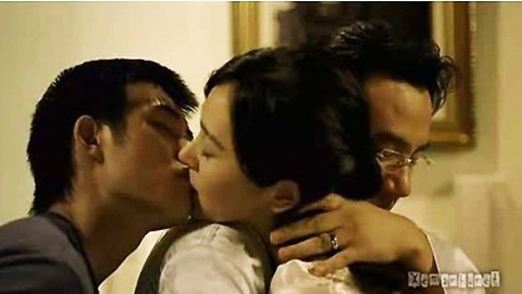 Những cô nàng yêu kiểu ‘xen canh gối vụ’