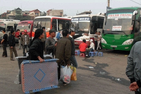 Căng thẳng tàu xe dịp nghỉ lễ 30/4