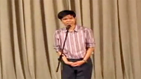 Cười lăn 2 clip SV Ngoại thương hùng biện