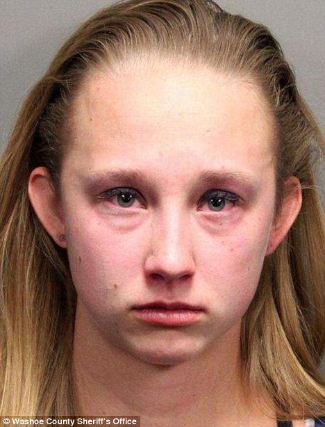 Giáo viên ngồi tù vì làm tình với học trò tuổi teen