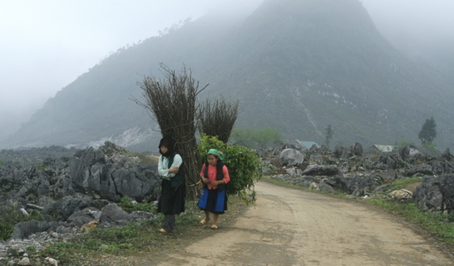 Vào Khau Vai chuẩn bị 'giao duyên'