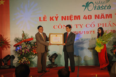 Vinh danh “người chèo lái con thuyền” TASCO