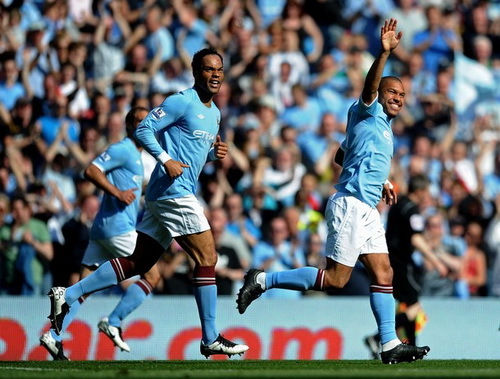 Man City vật vã vượt ải West Ham