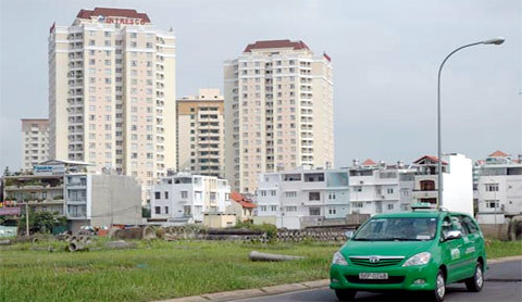 70% dự án địa ốc tạm dừng, trì hoãn