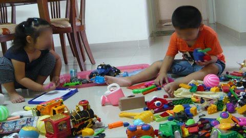 Phát hoảng vì bé... bỗng dưng chửi thề