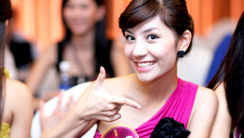 Hương Giang lọt Top 15 Hoa hậu sắc đẹp toàn cầu 2011