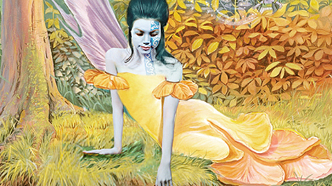 Siêu mẫu ngực khủng làm mẫu body art, hóa nàng tiên