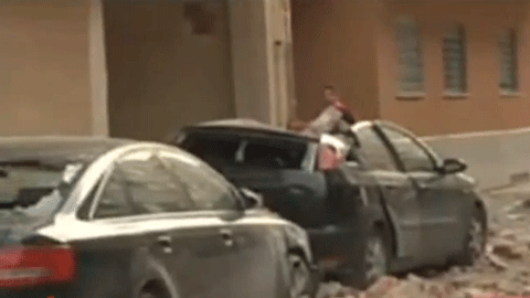 Clip động đất tàn phá Tây Ban Nha