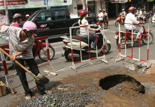 Dự báo “hố tử thần” vào mùa mưa