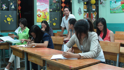 Giáo viên bái trò là thầy luyện chữ