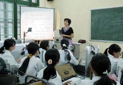Hà Nội: Thêm lớp chuyên có phải cách làm đúng?