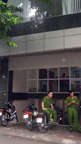 Hà Nội: Phát hiện phòng karaoke đồi trụy