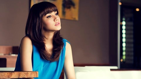 Trang Nhung: cớ gì cứ phải hở hang?