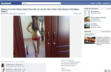 Bố mẹ suýt chia tay vì phát hiện con ‘khoe hàng'