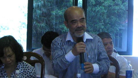 Lọc cán bộ để khống chế tham nhũng đất đai