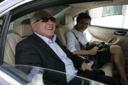 Các scandal tình ái Pháp: Tiền bạc đứng sau sự im lặng?