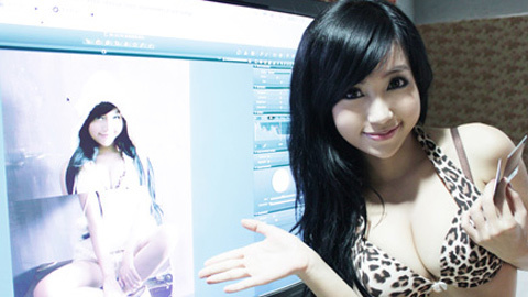 'Người có bộ ngực to nhất Việt Nam đấy!'