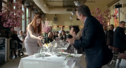 Clip quảng cáo Samsung Infuse 4G bị chê quá giả tạo