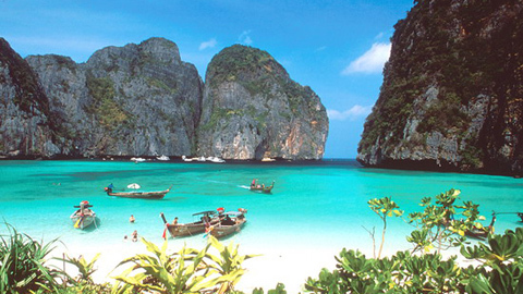 Hút khách thời bão giá bằng tour “độc”