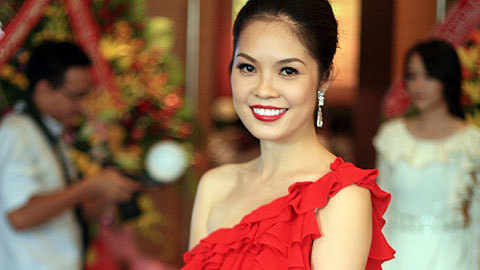 Dương Cẩm Lynh vướng lưới tình ngang trái