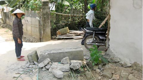 Nghệ An: Sập tường, 1 học sinh chết thảm