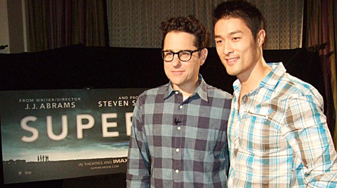 Johnny Trí Nguyễn tái ngộ đạo diễn 