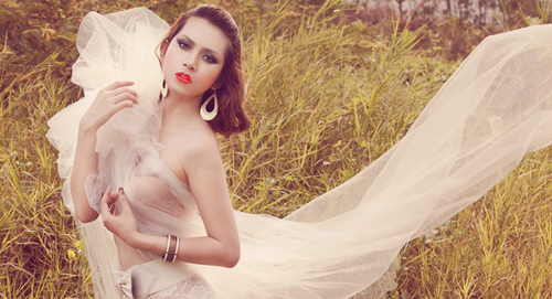 Mi Lan đẹp ngất ngây trong áo mỏng