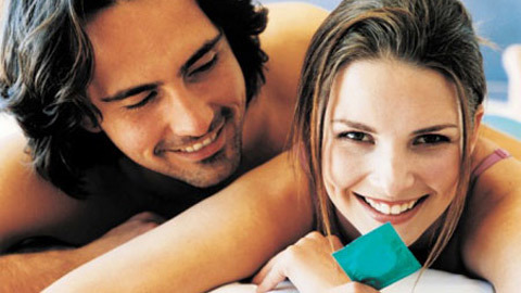 Bố mang “bí kíp gia truyền” dạy con... tránh thai