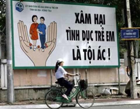 Đau lòng bé gái 4 tuổi bị xâm hại