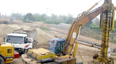 Nói và làm: Đầu tư 'khủng', thi công 'rùa'