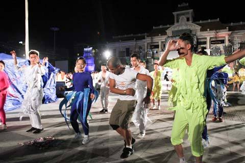 Đoàn nghệ thuật Cu Ba tham gia Festival Biển 2011
