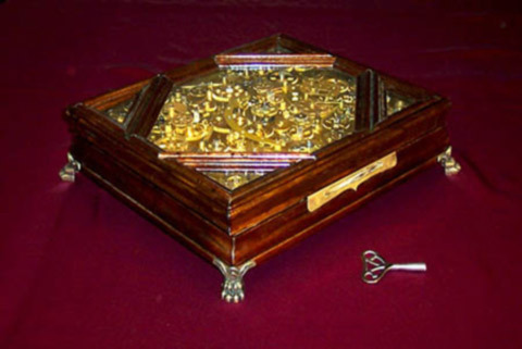 Ngắm laptop phong cách cổ đại số 1 thế giới