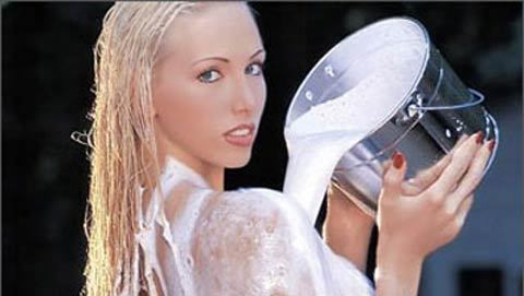 Các kiểu tắm lạ đời nhất