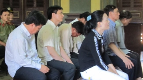 Hủy án vụ quan huyện nhận hối lộ